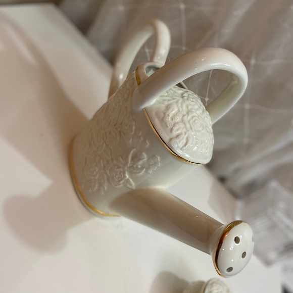 Formalities by Baum Bros Vase / heart Box - Picture 9 of 10